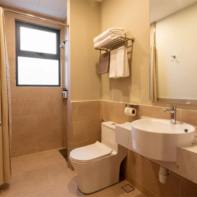Studio Suite Hollywood Twin